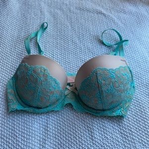 Victoria's Secret Bra 32c